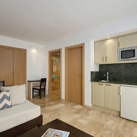 Ξενοδοχείο με διαμερίσματα Grupotel Dunamar 4*